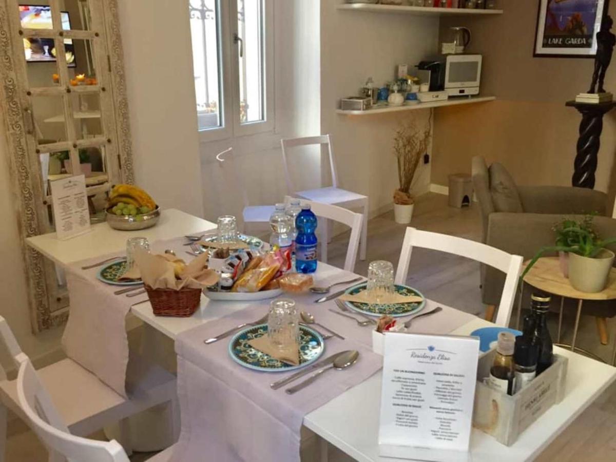 לינה וארוחת בוקר דסנזאנו דל גארדה Residenza Elisa מראה חיצוני תמונה